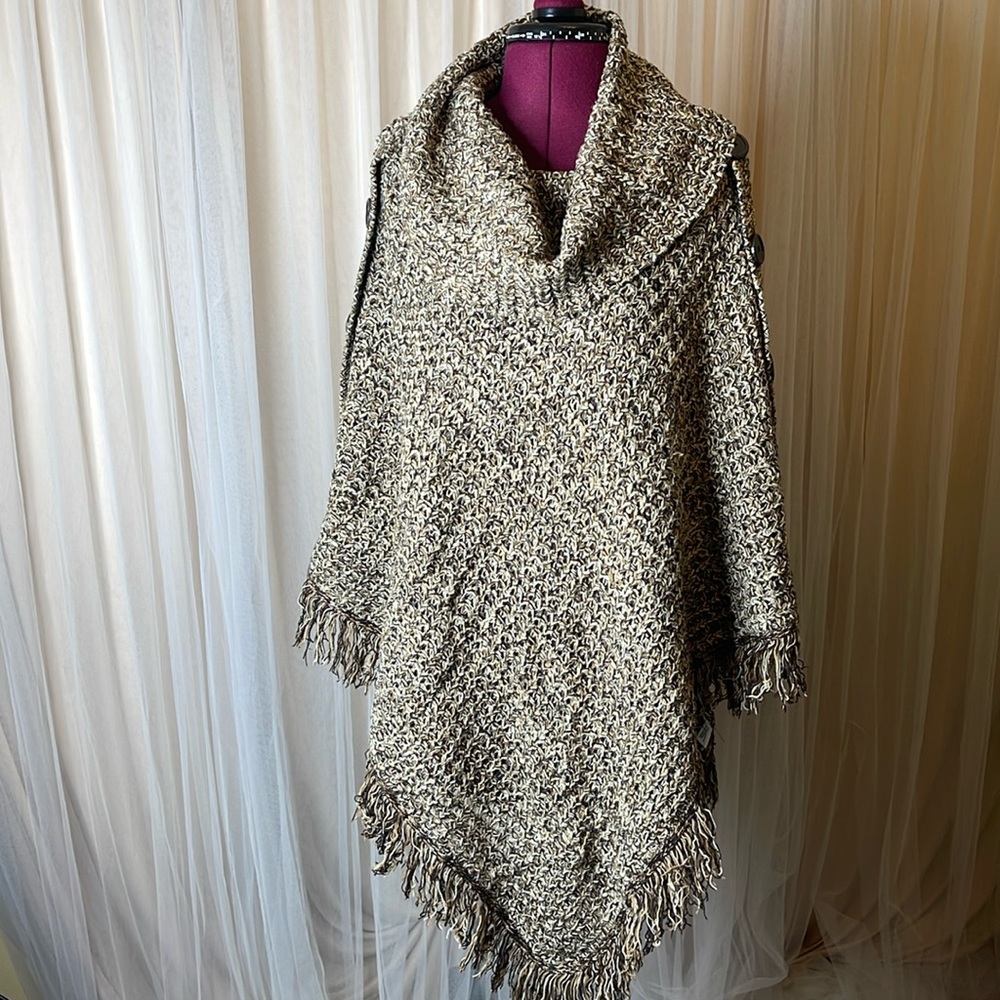 Caren Sport Tweed Poncho / Assorted Browns / Size 2X